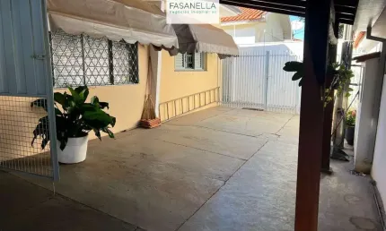 Casa com 3 quartos à venda no Centro, Araraquara , 270 m2 por R$ 500.000