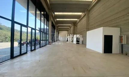 Sala comercial com 7 salas para alugar na Avenida Alberto Byington, --, Cidade Tamboré, Santana de Parnaíba