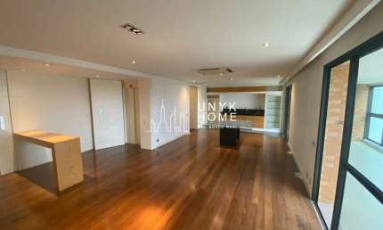 Apartamento a venda de 192 m² no Villagio Panamby. Condomínio alto padrão / 4 Vagas