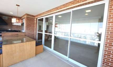 OPORTUNIDADE NO VILA ANDRADE! Apartamento de 103,863m² com 3 dormitórios e 2 vagas. Lazer completo!