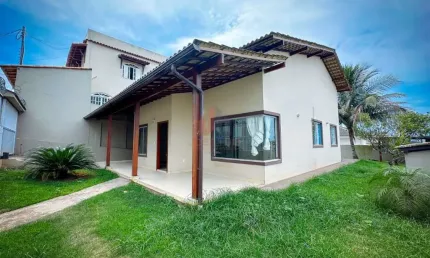 Casa com 3 quartos à venda na Rua Hermínio Ribeiro, 5, Sol Nascente, Guarapari