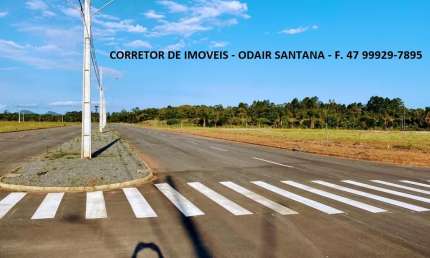 Terreno comercial à venda na Rua Geralda Oliveira Luis, 23, Paranaguamirim, Joinville