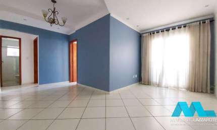 Apartamento 2 quartos, suíte, sacada, 1 vaga, Guilhermina em Praia Grande