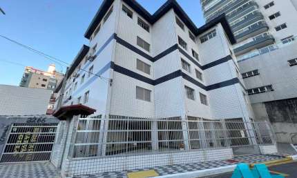 Kit dividido quarto/sala, mobiliado, 100 m da praia, Tupi em Praia Grande