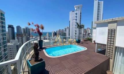 Cobertura Duplex com vista mar em Balneário Camboriú