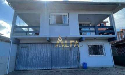 Casa com 6 quartos à venda no Centro, Penha 