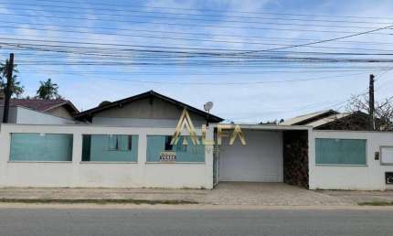 Casa com 2 dormitórios de 72 m²  em lugar sossegado.