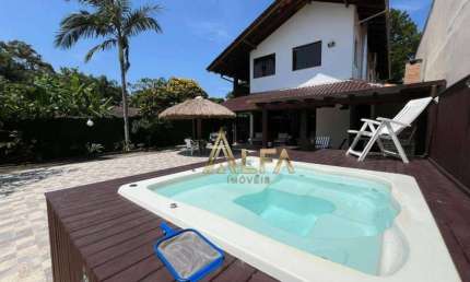 Casa à venda, 300 m² por R$ 1.950.000,00 - Centro - Penha/SC