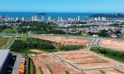 Terreno Empresarial à venda, 600 m² por R$ 520.000 - PERTO DA BR 101 - Balneário Piçarras/SC