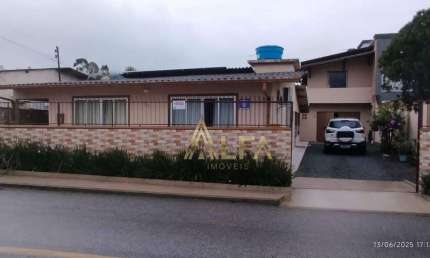 Casa com 3 dormitórios à venda, 230 m² por R$ 570.000,00 - Santa Lidia - Penha/SC