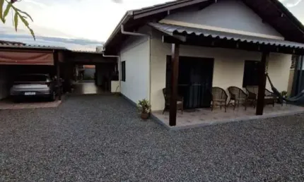 Casa com 6 dormitórios à venda, 200 m² por r$ 850.000 - praia de armação do itapocorói - penha/sc
