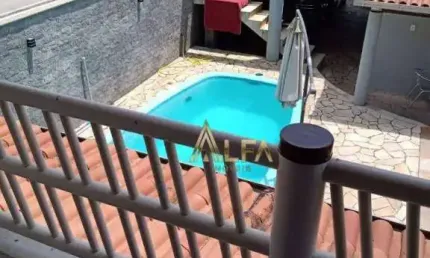 Atenção, Casa com 5 dormitórios e apenas 320 metros do Mar, no centro de Navegantes