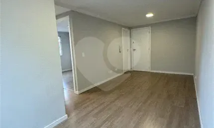 Apartamento reformado – modernidade, praticidade e conforto!