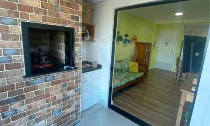 Apartamento com 2 quartos sendo 1 suíte no Boqueirão  - 1 Vaga Coberta e Livre
