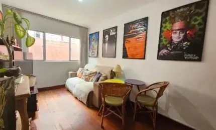 Apartamento térreo com 2 dormitórios no Santa Quitéria!