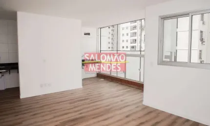 Studio de 47m², suíte, vaga de garagem - localização perfeita.