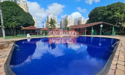 Casa em condomínio fechado tipo chalé.. 02 pisos, 04 vagas, condomínio completo.