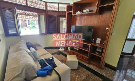 Casa em Condomínio Fechado tipo Chalé.. 02 pisos, 04 vagas, Condomínio Completo.