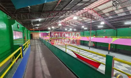 Complexo de galpões para lazer ou logística na augusto montenegro
