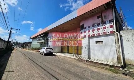 Complexo de galpões para lazer ou logística na Augusto Montenegro