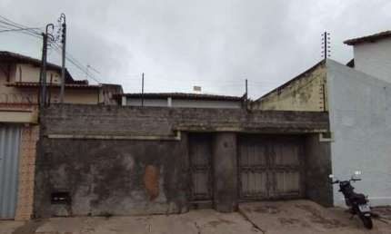 Casa com 3 quartos para alugar na Rua Firmino Pires, Centro, Teresina