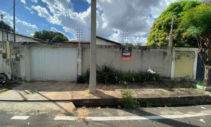 Casa com 3 quartos à venda na Rua Afonso Pena, Lourival Parente, Teresina