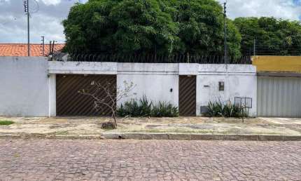 Casa com 3 quartos para alugar na Rua Benígno Rego Lemos, Planalto, Teresina