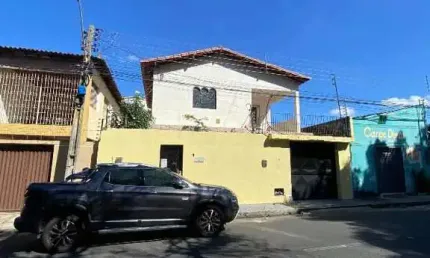 Casa comercial para alugar na Quadra 150, Itararé, Teresina