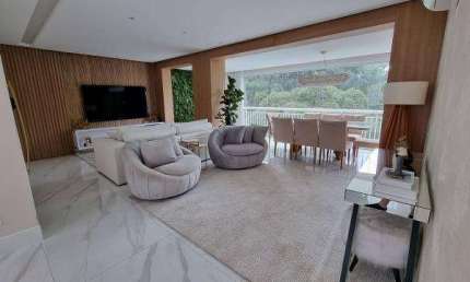 Apartamento para Venda em São Paulo, Vila Andrade, 3 dormitórios, 3 suítes, 5 banheiros, 2 vagas