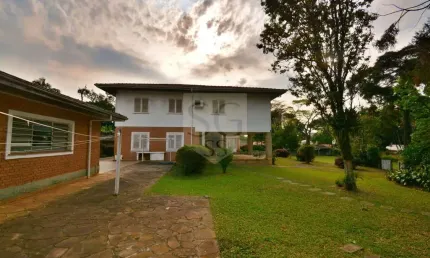 Sobrado a Venda no Alto da Boa Vista em Sao Paulo - SP