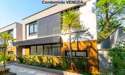 Casa de Condominio a Venda no Alto da Boa Vista em São Paulo - SP
