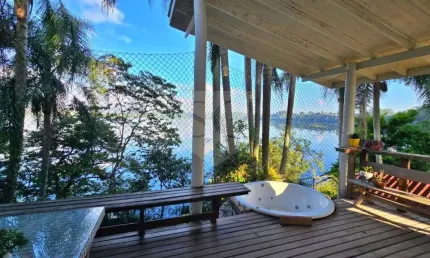 Casa a Venda na beira da agua no Riviera Paulista em São Paulo - SP