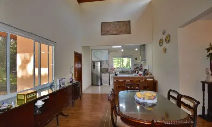 Encantadora Casa Terrea a Venda no Riviera Paulista em São Paulo - SP