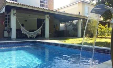 Casa de condomínio Golf Residence 4 rodas 3 quartos 2 suítes Piscina