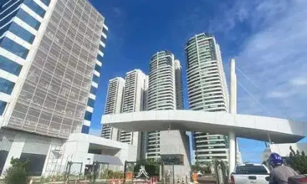 Aapartamento no Tribeca 3/4 com dependência completa 2 vagas cobertas