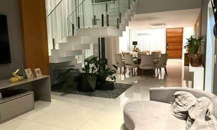 Alphaville 2 Finamente Decorada na melhor área do condomínio opção Porteira fechada também
