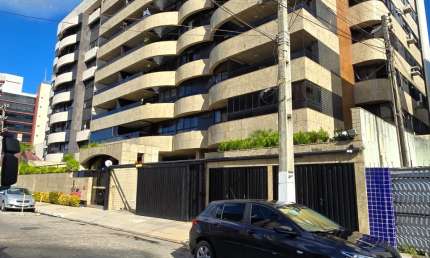Lindo apartamento na 2° quadra da Praia de Ponta Verde