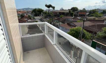 Sobrado village de 03 dormitórios no bairro São Jorge em Santos!
