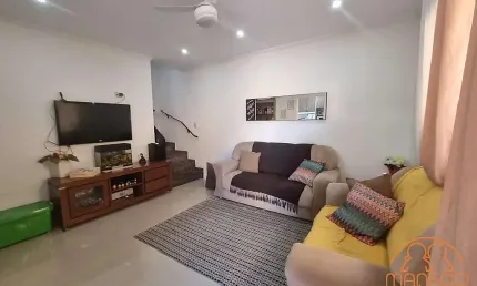 Sobrado à venda, 3 quartos, 1 suíte, 1 vaga, Vila Cascatinha - São Vicente/SP