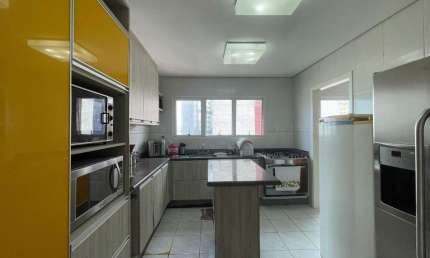 Apartamento para alugar na Rua Monteiro Lobato, José Menino, Santos