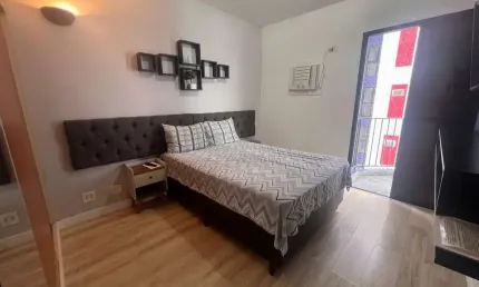 Flat à venda, 1 quarto, 1 vaga, Centro - São Vicente/SP