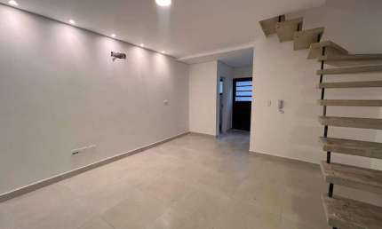 Sobrado à venda, 3 quartos, 1 vaga, Japui - São Vicente/SP