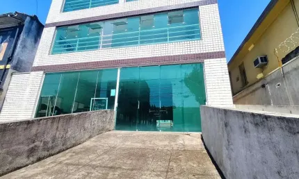 Edifício Comercial com 1.278 m², Subsolo e 3 Lajes em Localização Privilegiada
