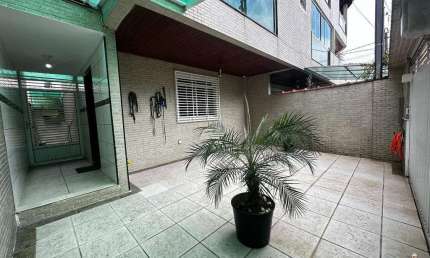 Sobrado à venda, 3 quartos, 1 suíte, 2 vagas, Santa Maria - Santos/SP