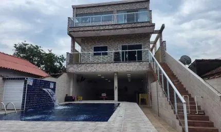 Sobrado à venda, 3 quartos, 1 suíte, 5 vagas, Vila São Jorge - São Vicente/SP