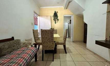 Casa à venda, 2 quartos, 1 suíte, 1 vaga, Rádio Clube - Santos/SP