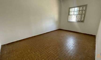 Casa à venda, 2 quartos, 5 vagas, Santa Maria - Santos/SP