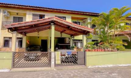 Casa à venda, 3 quartos, 1 vaga, Vila São Jorge - São Vicente/SP