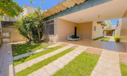 Casa à venda, 3 quartos, 1 suíte, 4 vagas, Vila Valença - São Vicente/SP