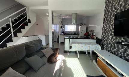 Casa à venda, 3 quartos, 1 suíte, 2 vagas, Vila Cascatinha - São Vicente/SP